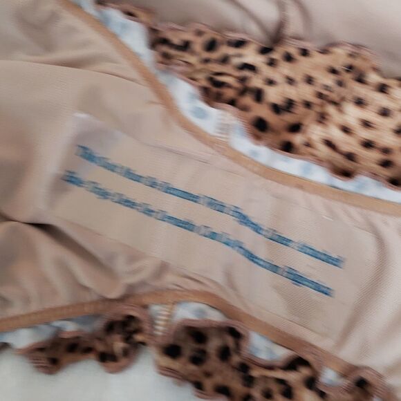 NWOT Women's Tunnel Keyhole One Piece Swim Suit from Shade Shore Animal Print - Picture 9 of 13